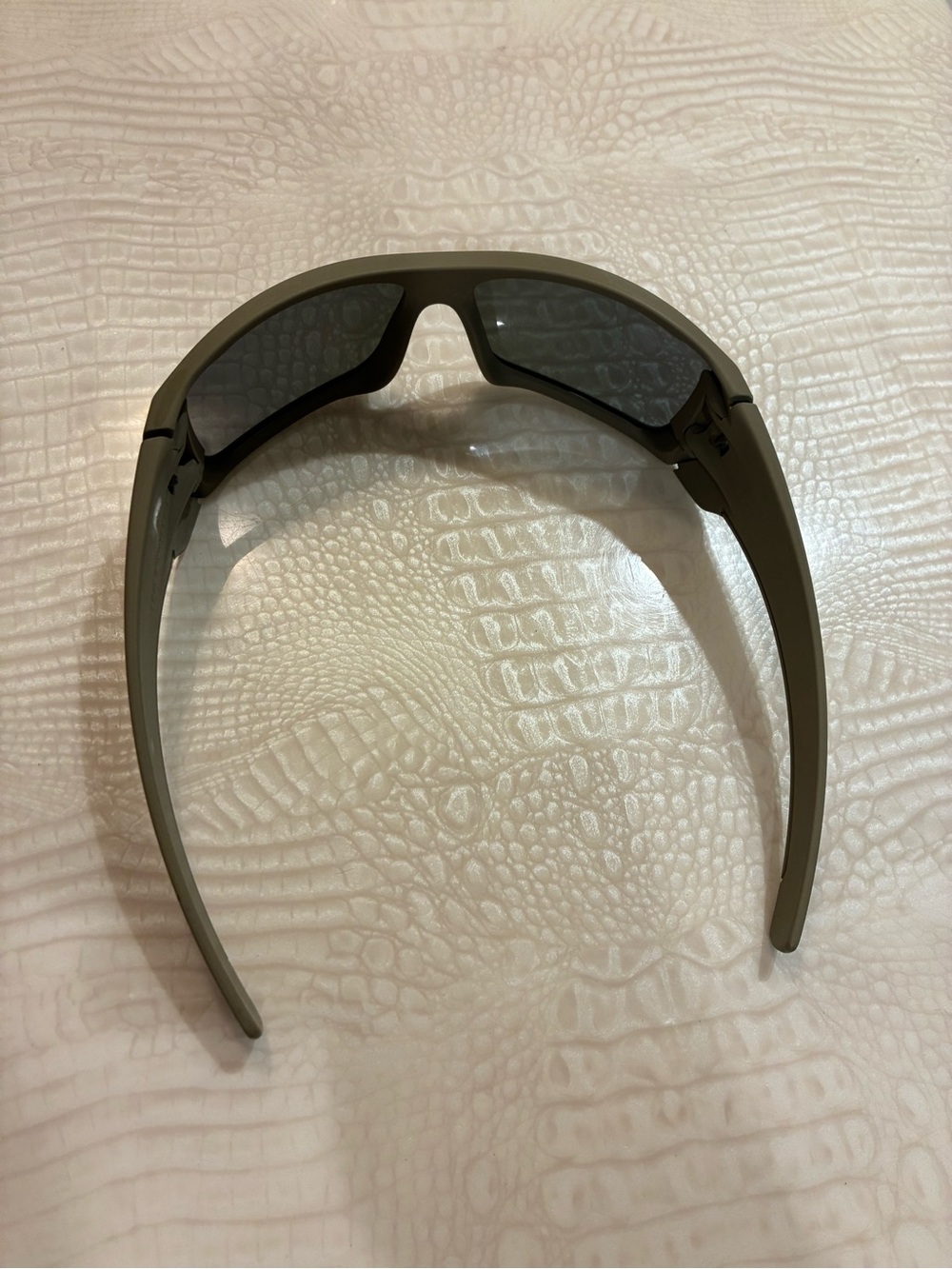 Oakley Batwolf Olive Green Frame Sunglasses - Picture 11 of 16